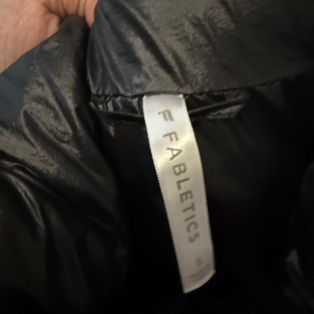 Fabletics Essential Puffer Jacket - image 4